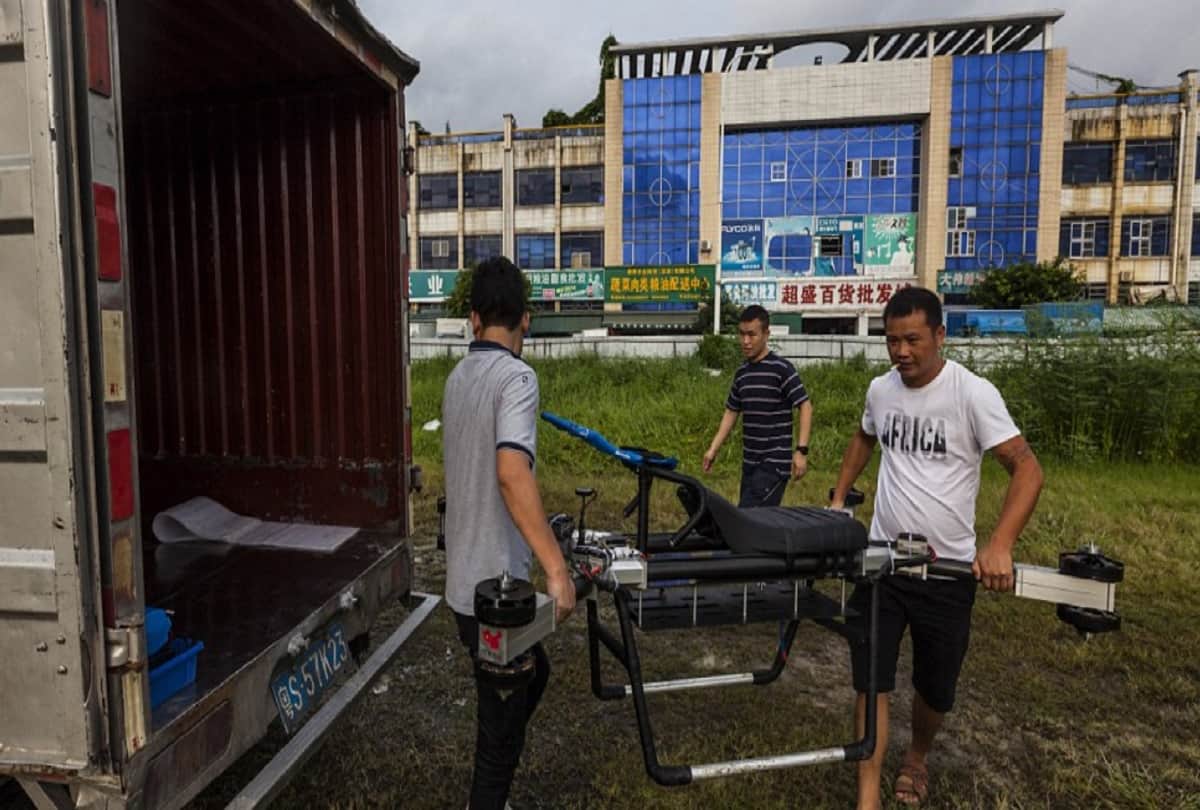 A chinese inventor zhao deli makes worlds first flying scooter
