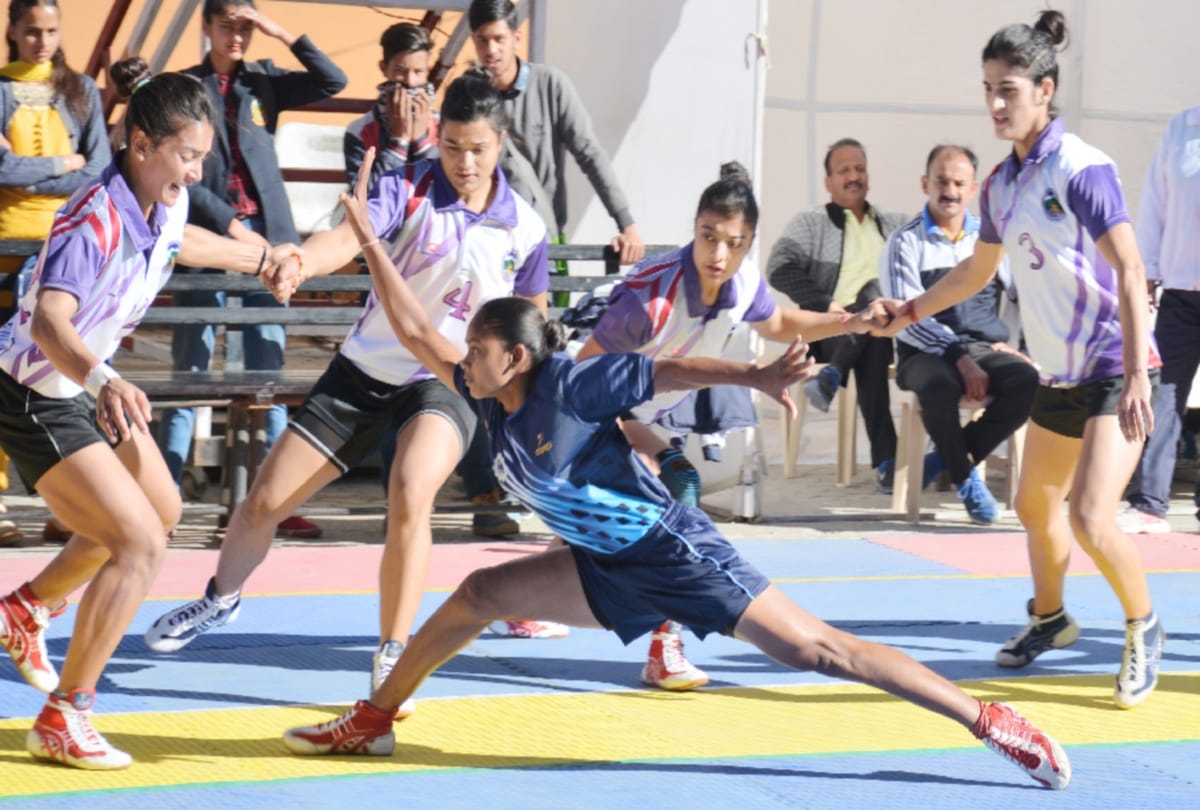 three teams reached in quarter final of All India Inter-University Kabaddi Competition