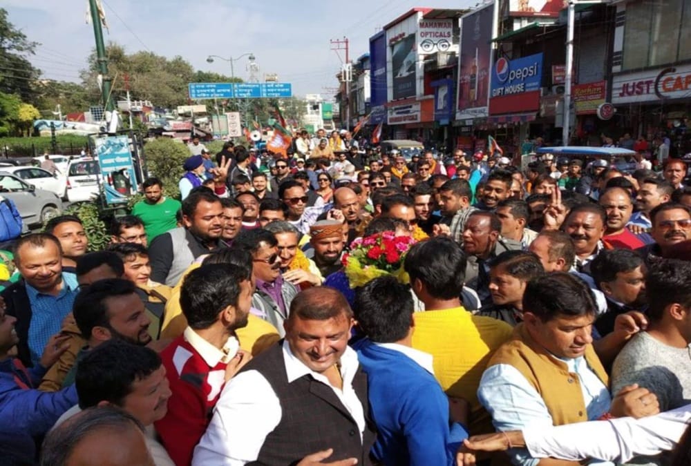 Bjp Victory rally For dehradun new Mayor sunil uniyal gama after nikay chunav 2018