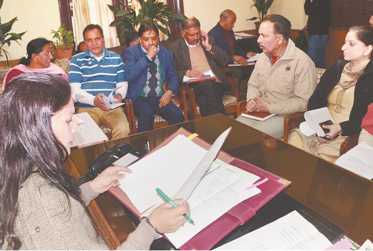 तहबाजारियों को दी ऋण सुविधाओं की जानकारी