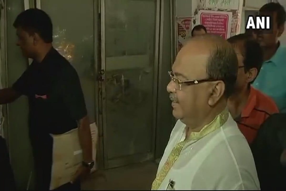 West Bengal: TMC leader Sovan Chatterjee resigns from the post of Kolkata Mayor