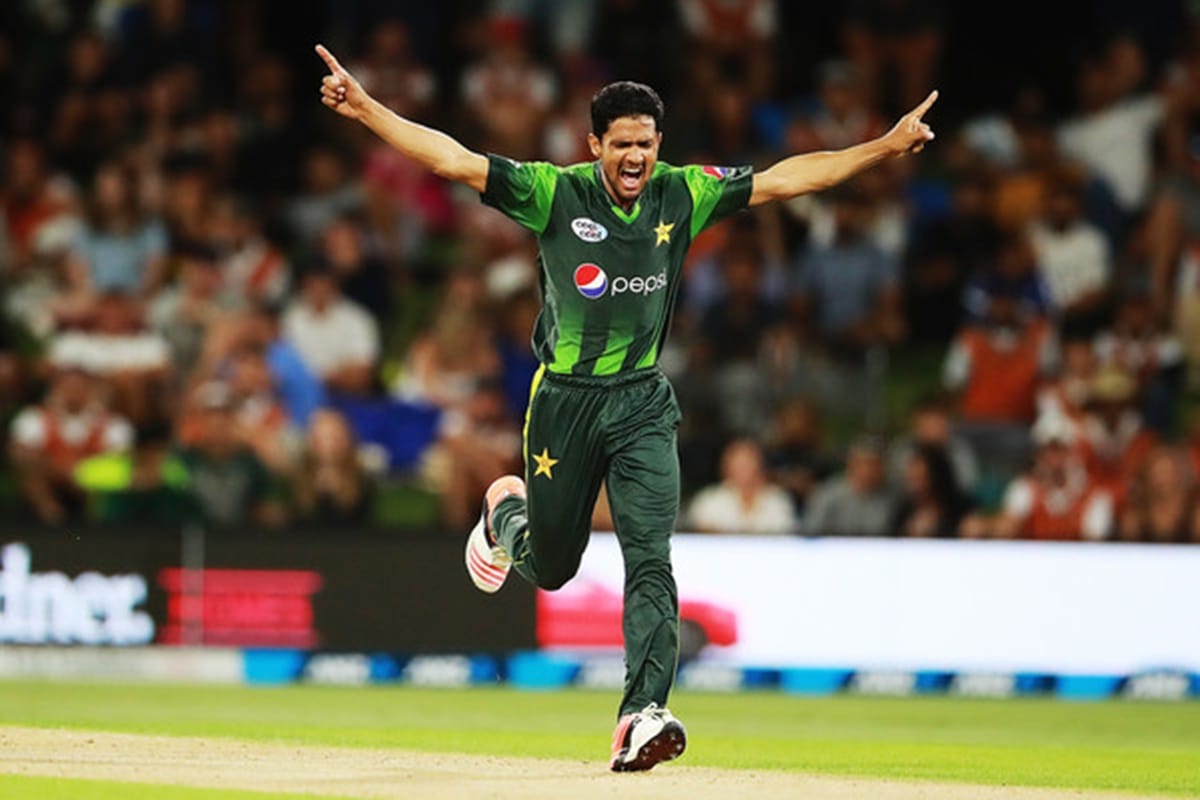 aamer yamin took four wickets in four balls in t10 league