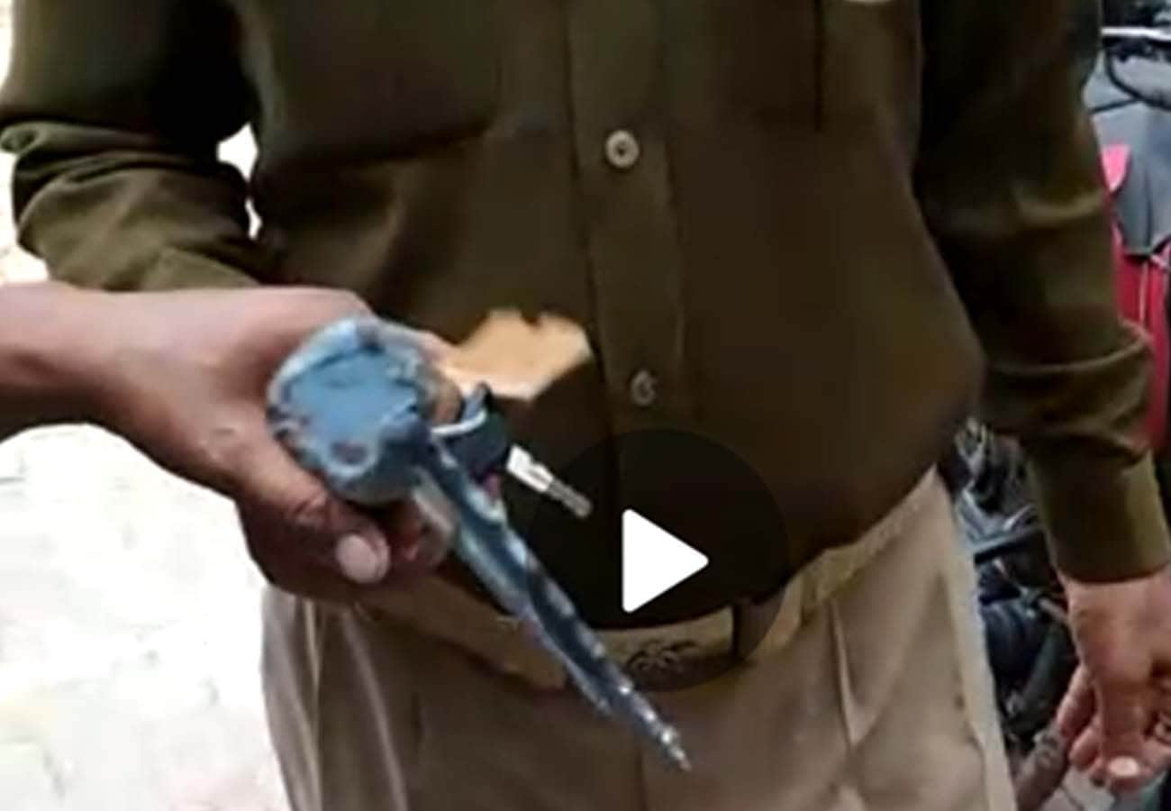 Mischievous elements using Rowdy Rathore film's Weapon for crime in kanpur