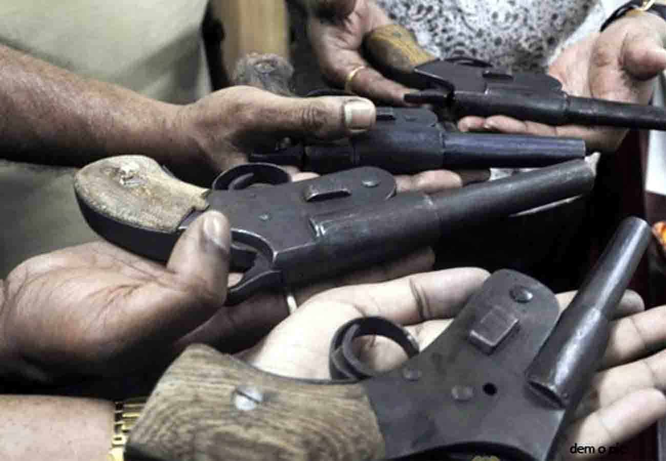 illegal arms factory caught in Kanpur naubasta