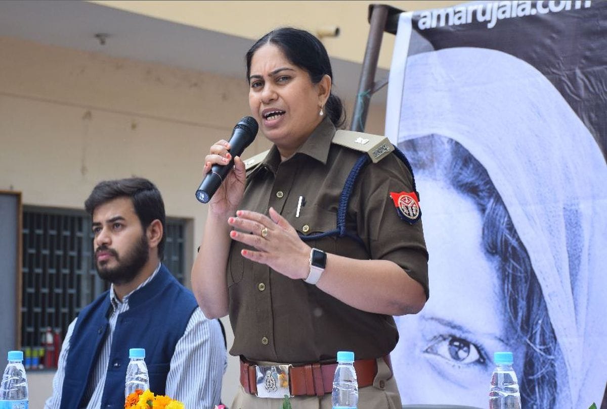 aparajita hundred million smiles police kee pathshala in agra
