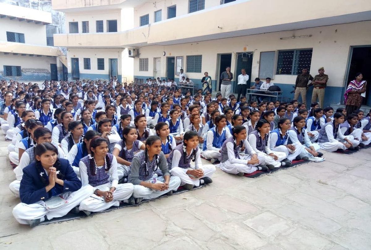 aparajita hundred million smiles police kee pathshala in agra