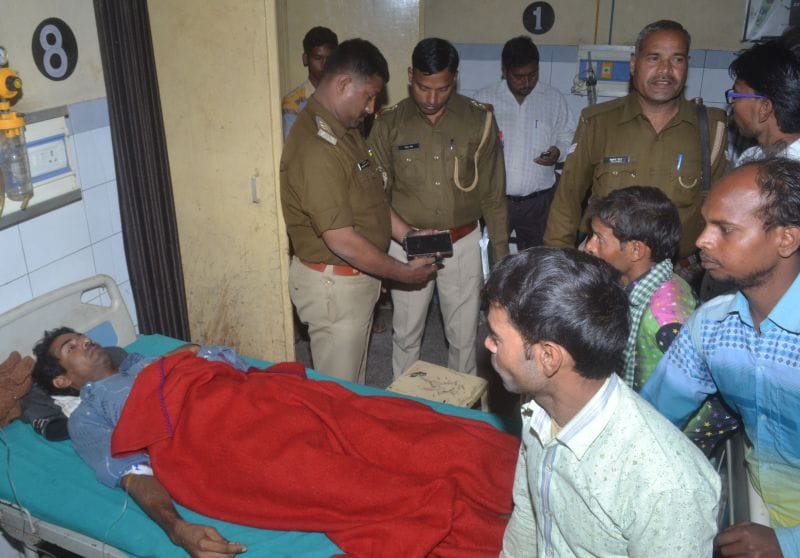 पुलिस हिररासत में युवक की हालत बिगड़ी, दरोगा पर पिटाई का आरोप