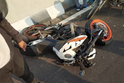 another accident on signature bridge in 24 hours, one biker died one injured all updates