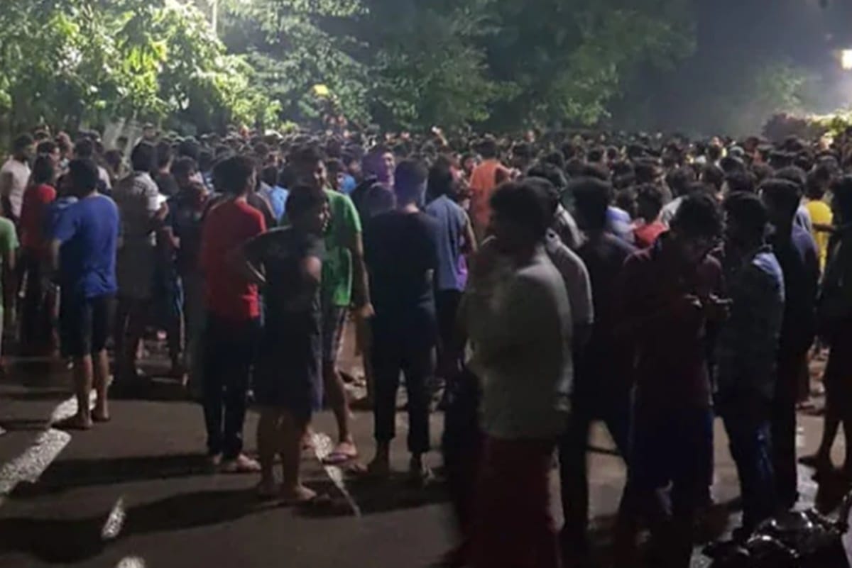 male staffer masturbates in front of women student, warden blames her clothes for incident