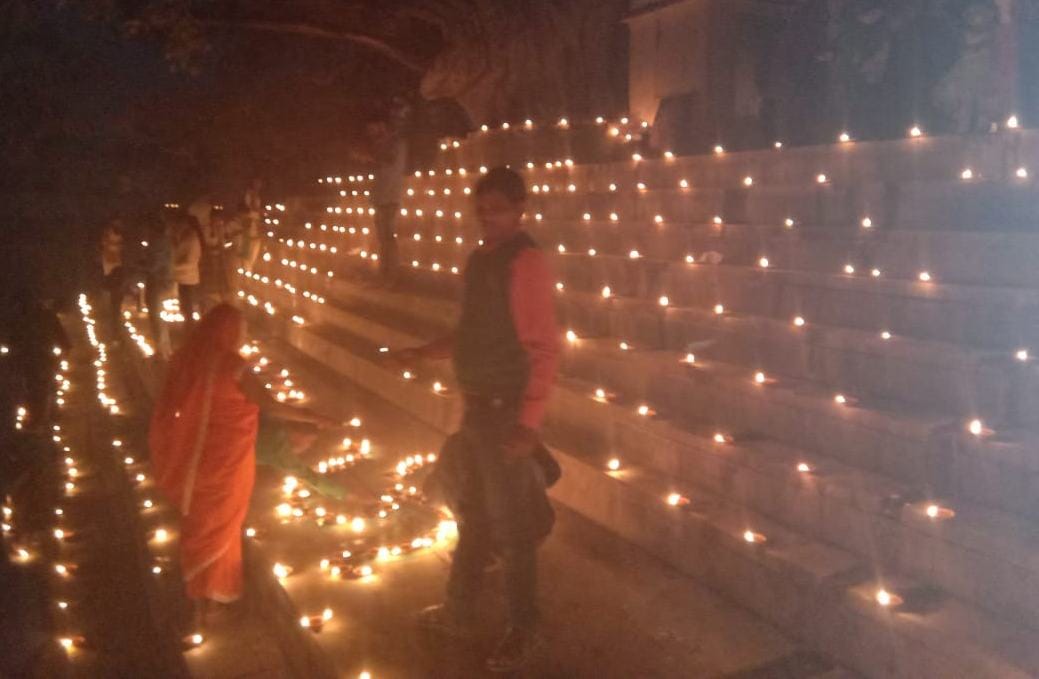 Dev deepawali festival celebrate in varanasi