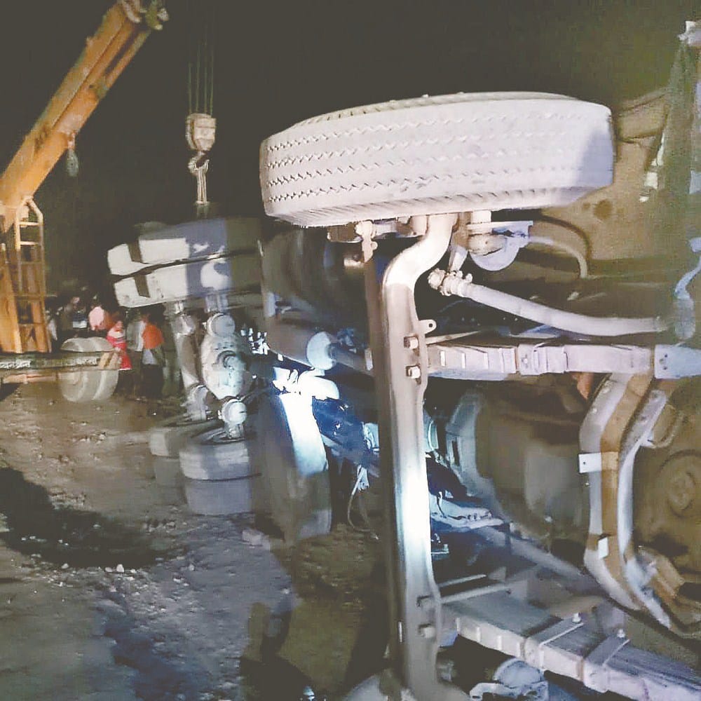2 died in accident0
