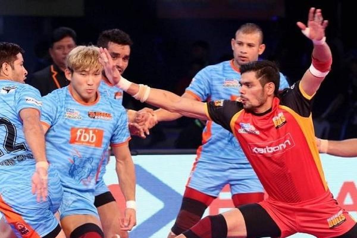 bengal warriors beat bengaluru bulls by 33-31 in pro kabaddi league 2018