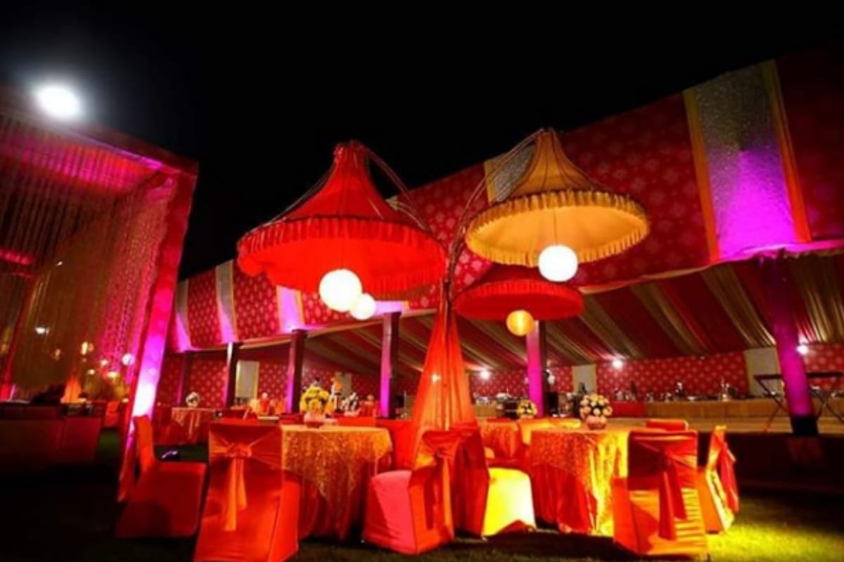 photo backdrop to selfie zone latest wedding ideas trends make your party memorable Meerut