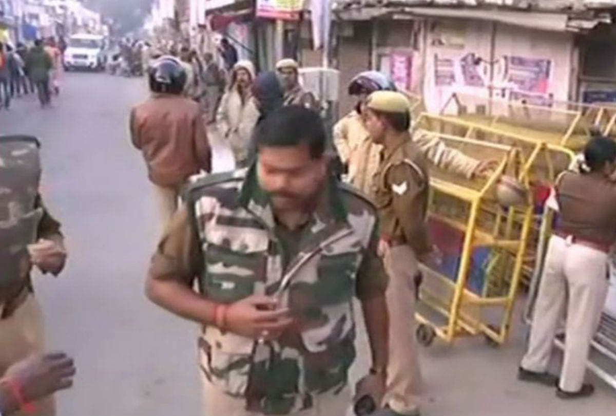 vrindavan's saints going to Ayodhya for attend vishwa hindu parishad vhp dharma sabha