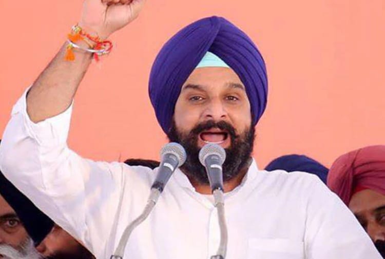 Akali leader Bikram Majithia reached Ropar of punjab