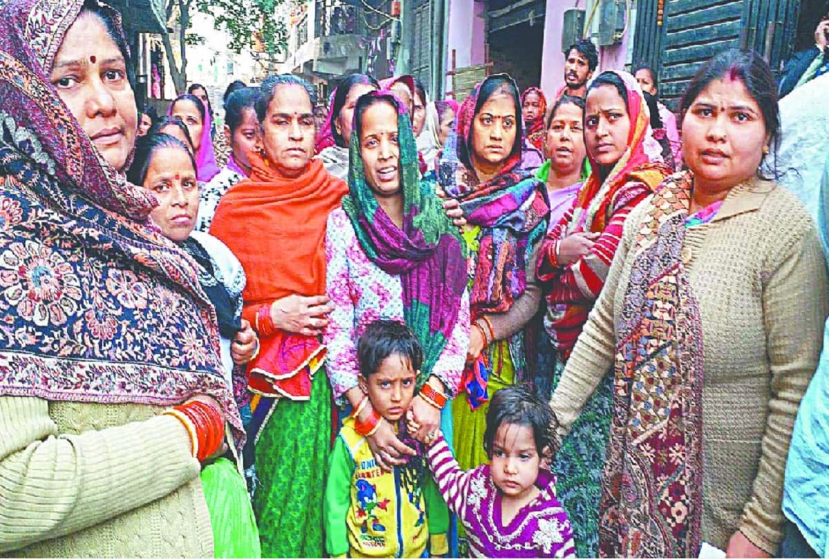 mob killed auto driver In Delhi