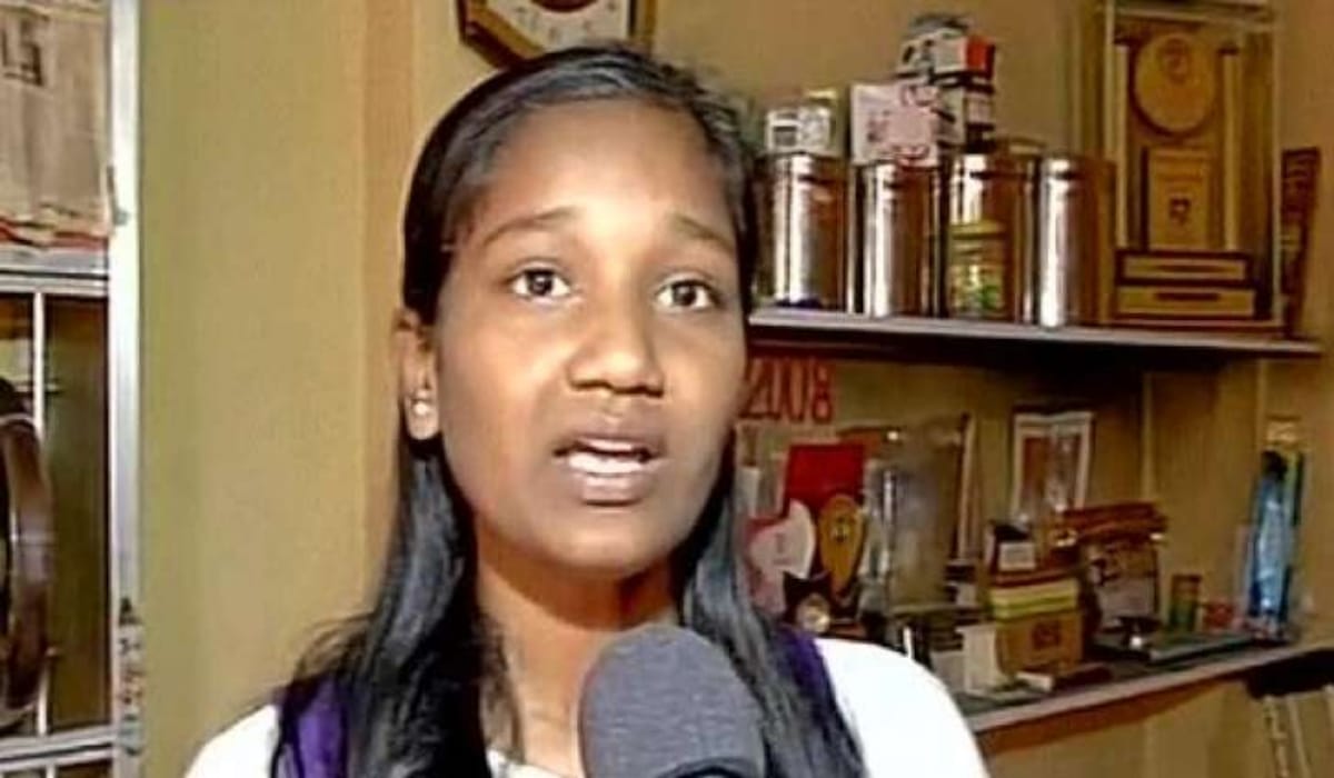 26 11 mumbai terror attack witness moves bombay high court seeks compensation