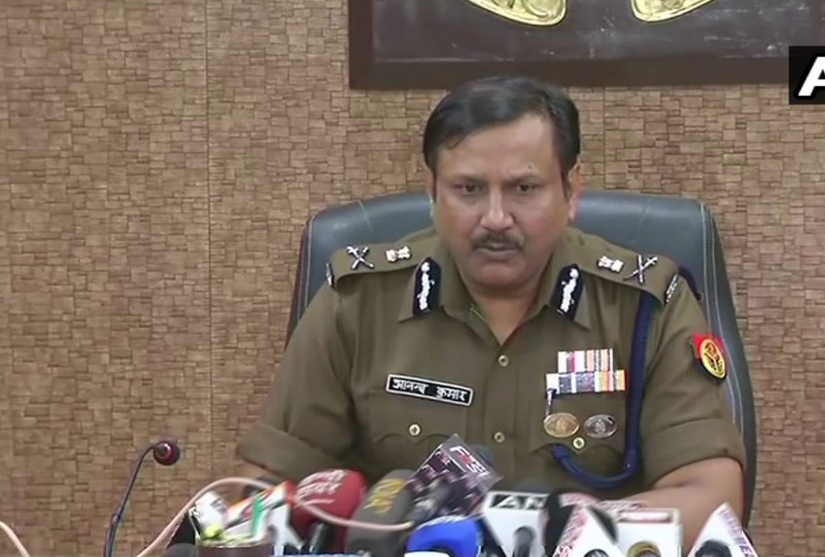 there is no alert for terrorist attack in ayodhya says adg anand kumar