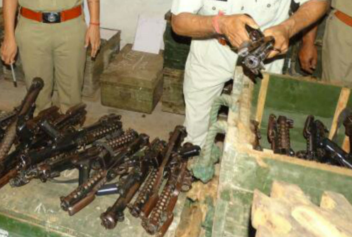 adg zone gave order to count of weapons and bullets in police station