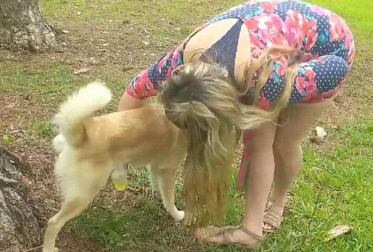 This beautiful girl drinks dog urine reason will force you to think