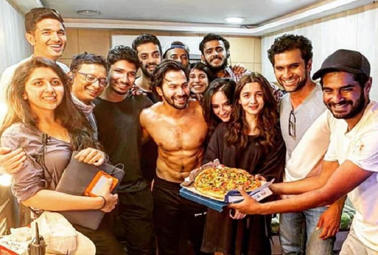 After completing action scene shooting Alia Bhatt and Varun Dhawan host Pizza party
