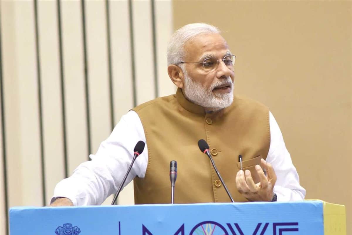 Director Omung Kumar Ready To Shoot Biopic Of Pm Narendra Modi starrer vivek obrai
