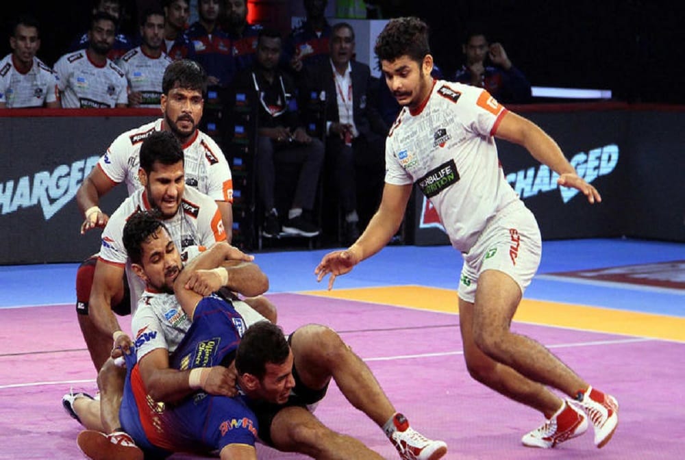 Haryana Steelers beat Dabang Delhi K.C. by 34-27 in pro kabaddi 2018