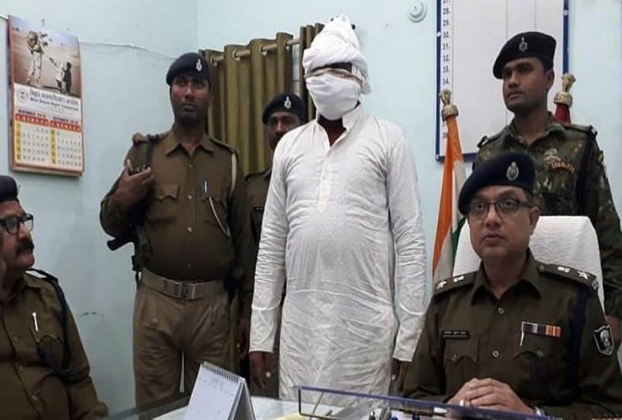 25 हजार का इनामी डकैत ने किया आत्म समर्पण