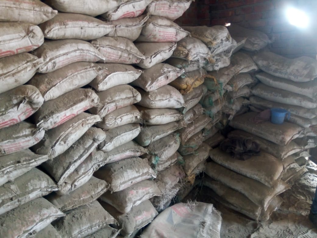 jammu-kashmir: Truck driver and house owner arrested for smuggling government cement