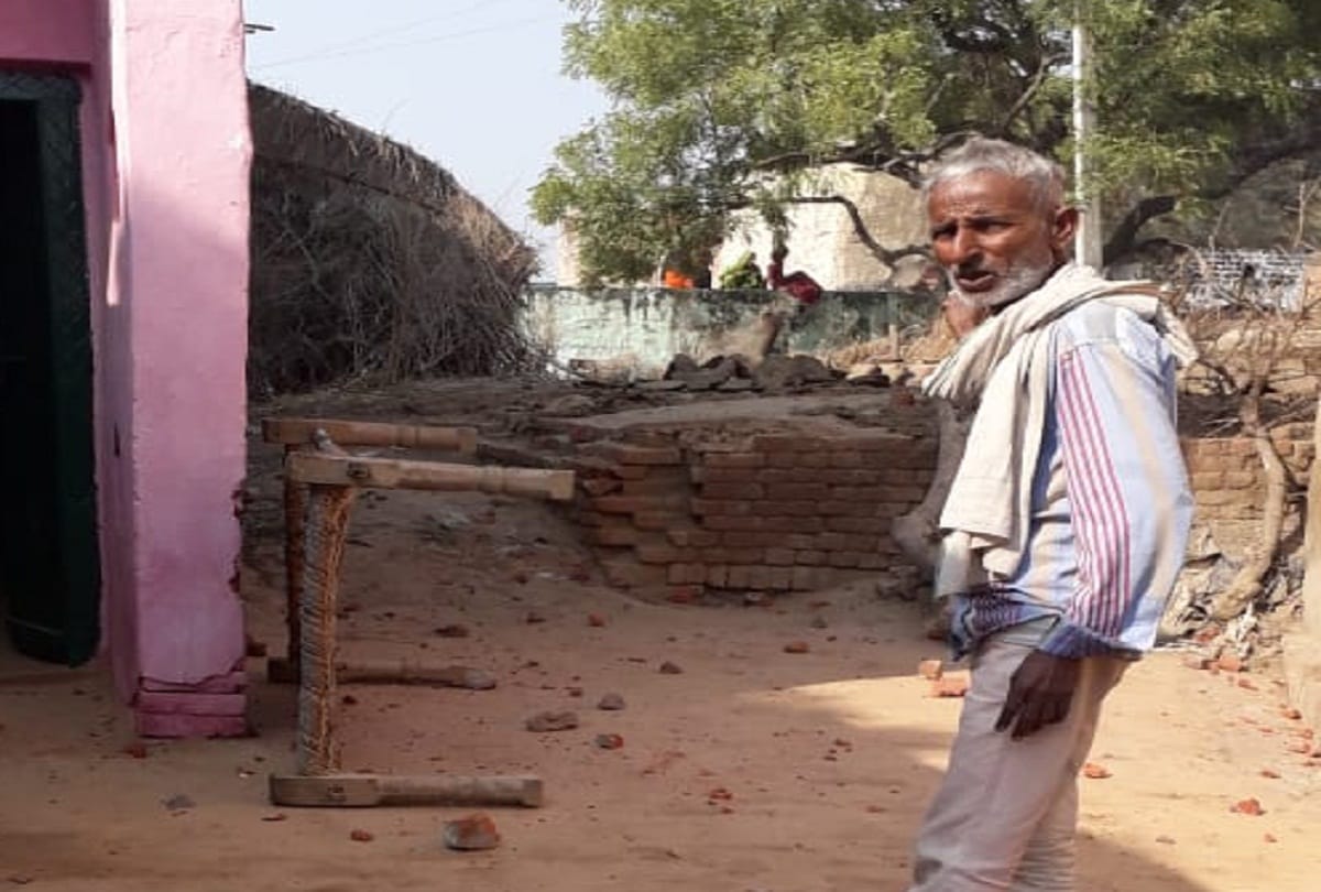 Police detain 6 people after clashes in two communities in aligarh, uttar pradesh