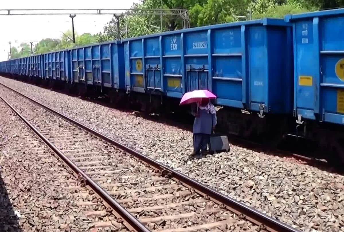Indian Railway Project for Traders Goods Transport Via Goods Train