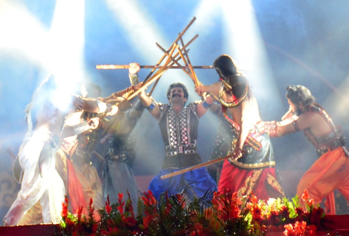 chakravyuh play was presented in lucknow mahotsav.