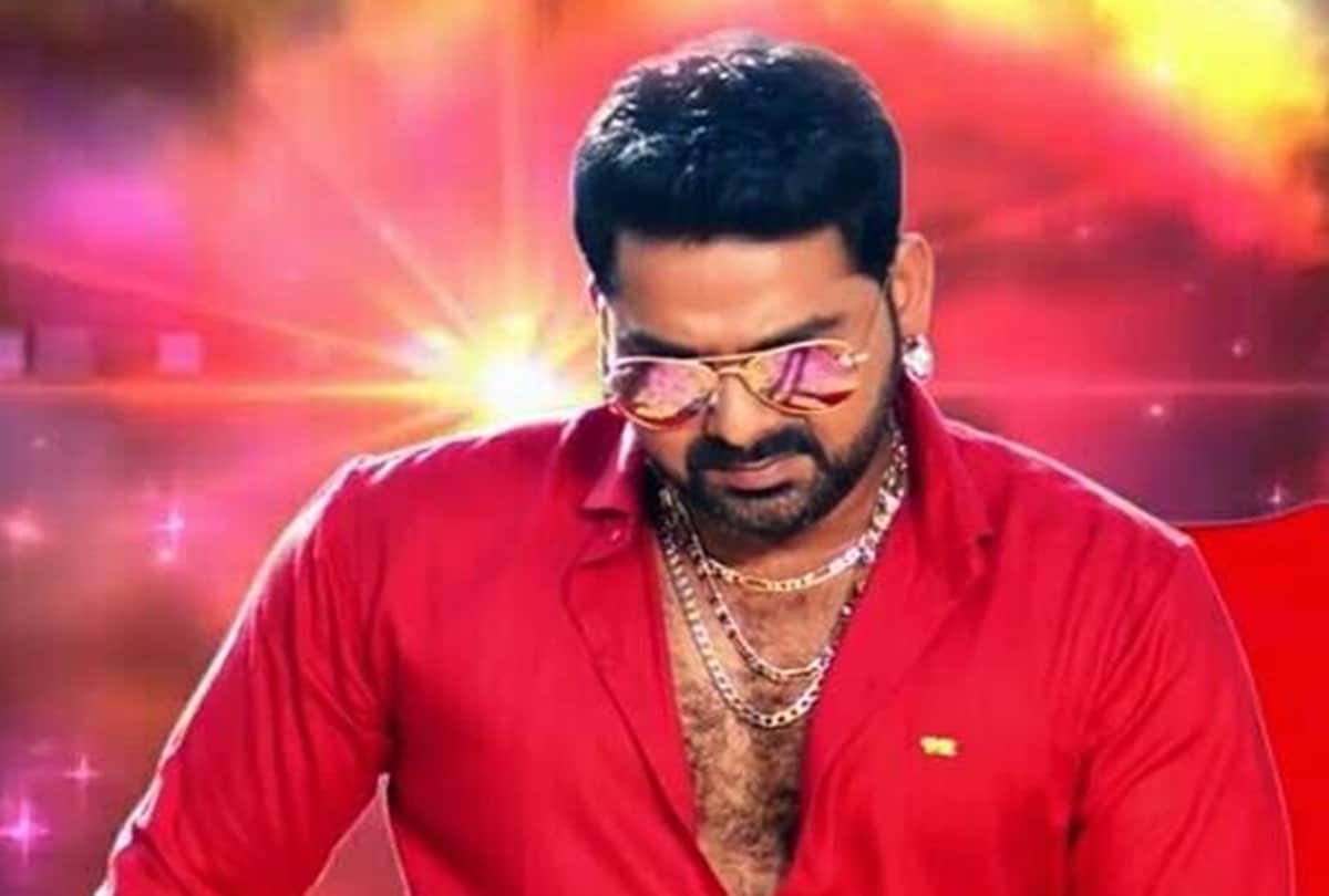 Bhojpuri star Pawan singh gets injured in stage performance rohtas