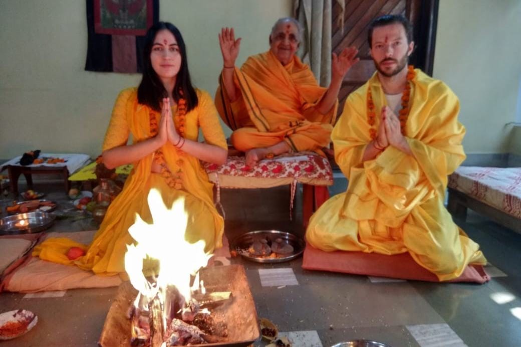 French couple their change name in varanasi