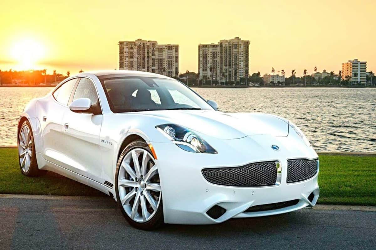 priyanka chopra fiance nick-jonas car collection