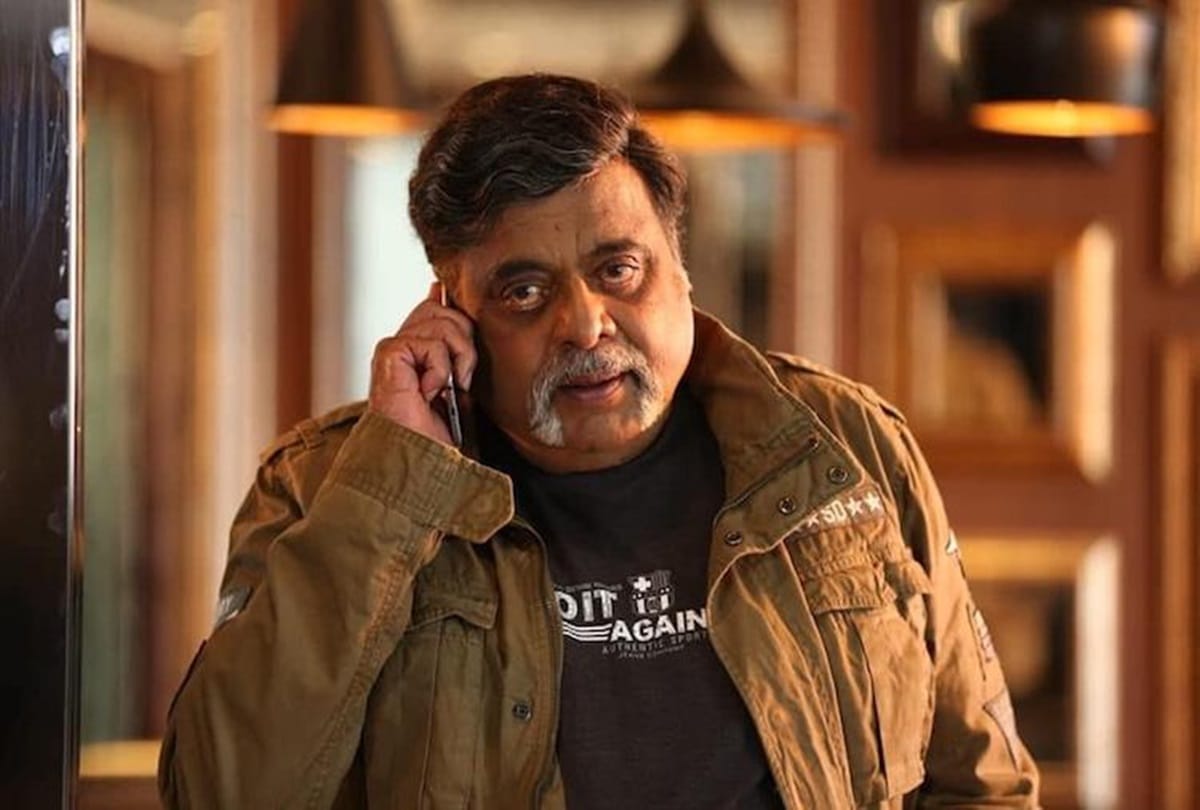 After Actor Ambareesh death his fan commits suicide