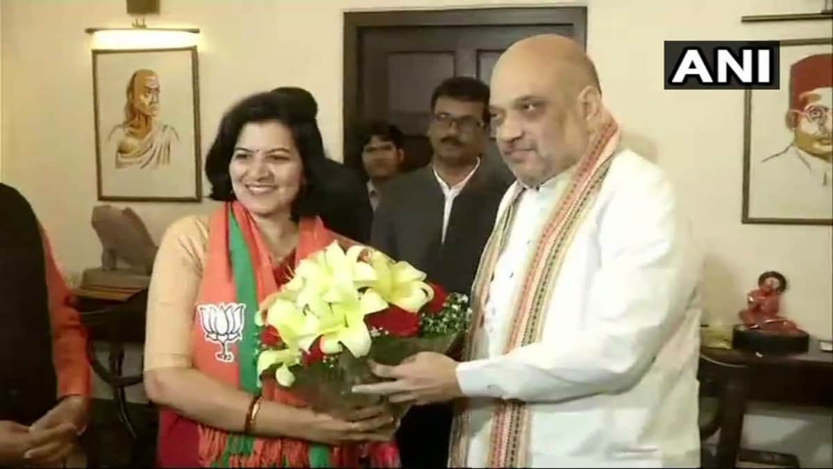 Lok Sabha Chunav 2019: Civil servants join active politics Bharati Ghosh Aparajita Sarangi