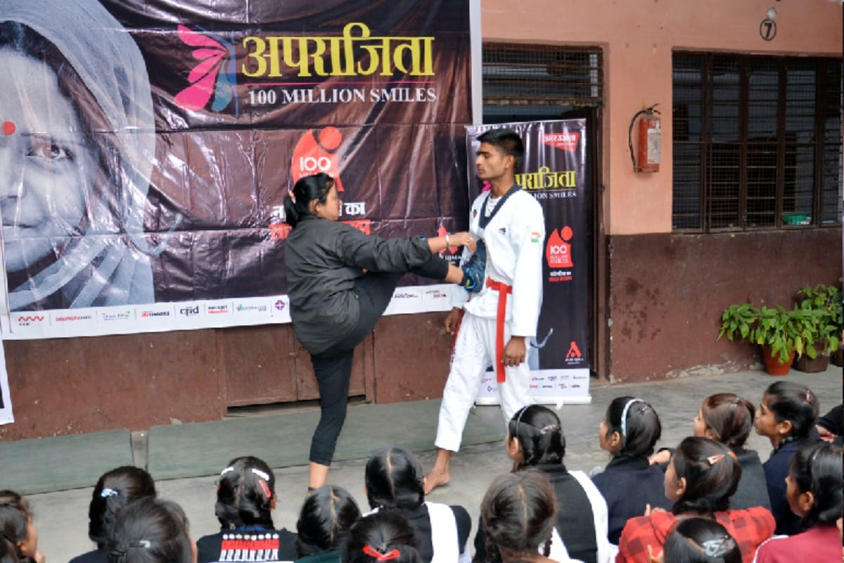 girls had a career counsling sassion under Aparajita 100 million smiles in shamli