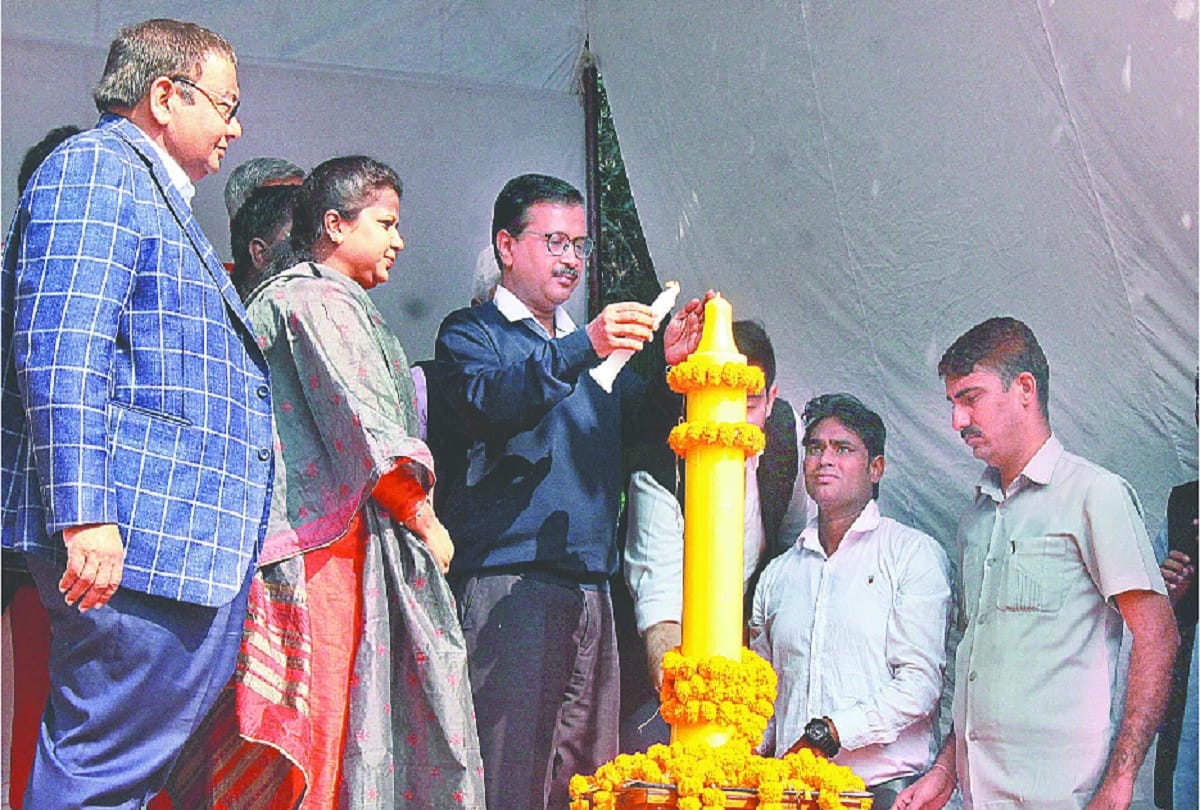 Arvind Kejriwal meets Pradhans of haryana