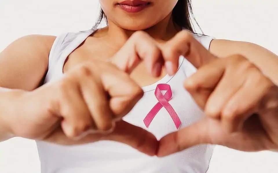 health tips breast cancer symptoms in men and women in hindi