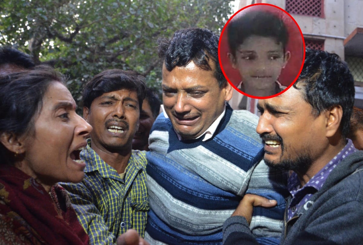 Boy killed and girl injured after an auto rickshaw hit van in north Delhi
