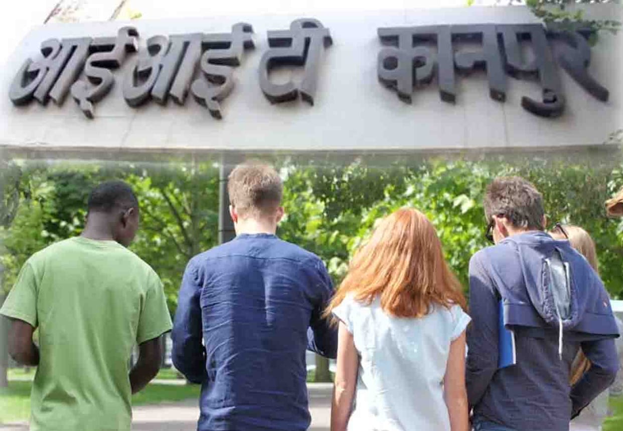 Casteism in Alumni of IIT kanpur