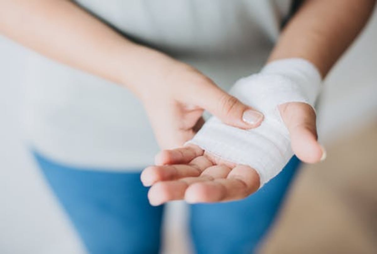 Now girl students will get first aid in school itself