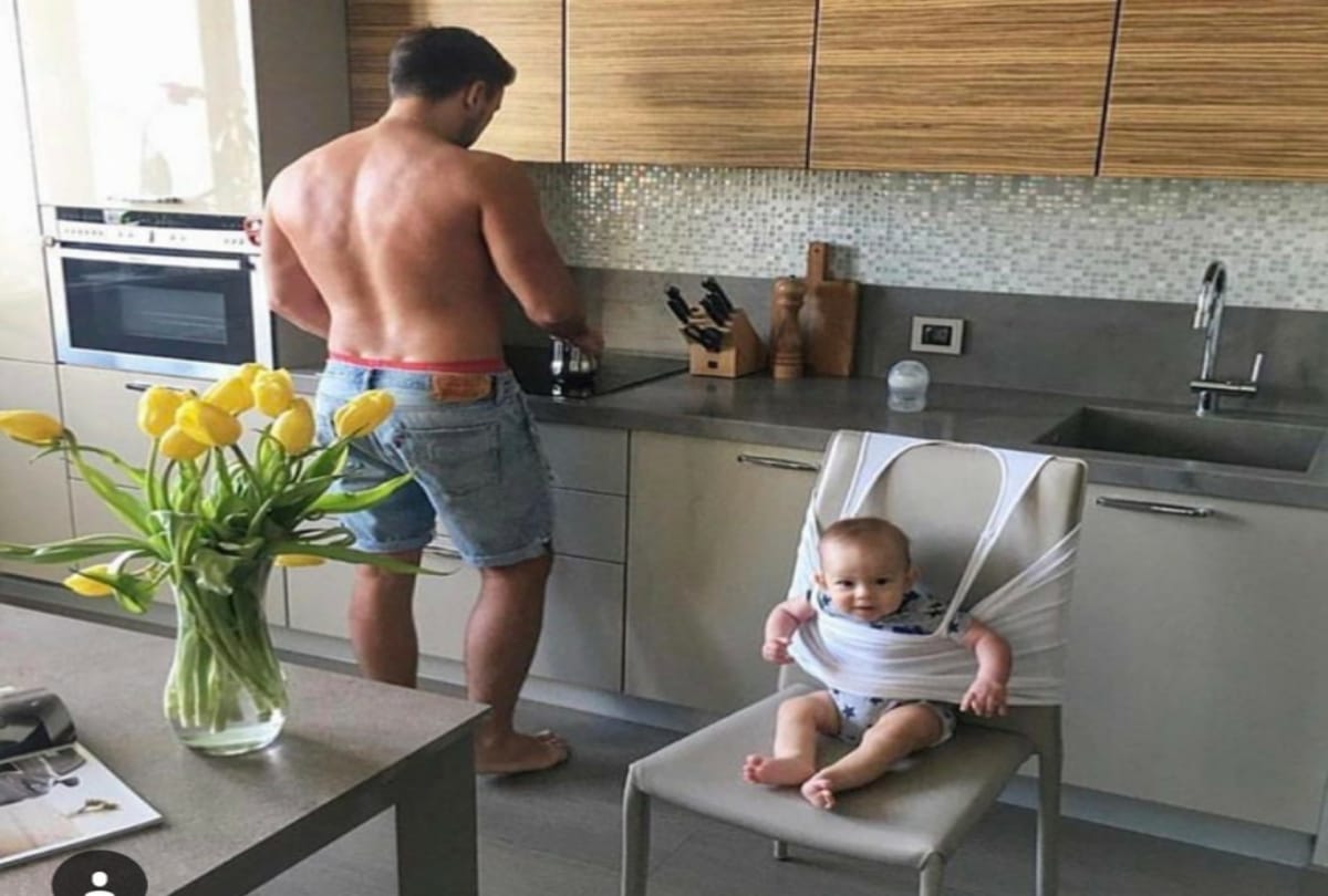 Strange And Weird Styles Of Parenting Practices See Funny Images