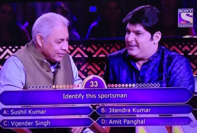 kapil sharma and ravi kalra on the set of amitabh bachchan show kaun banega crorepati