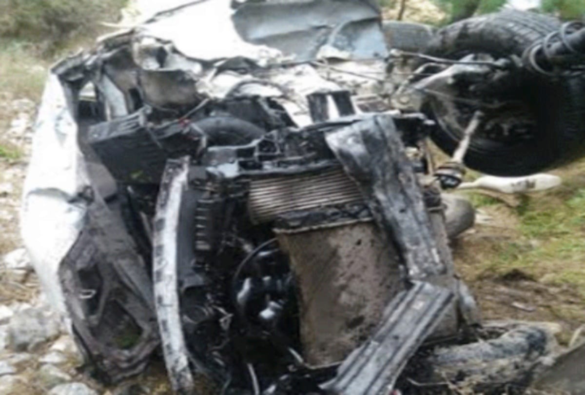 four injured in car accident at kullu himachal