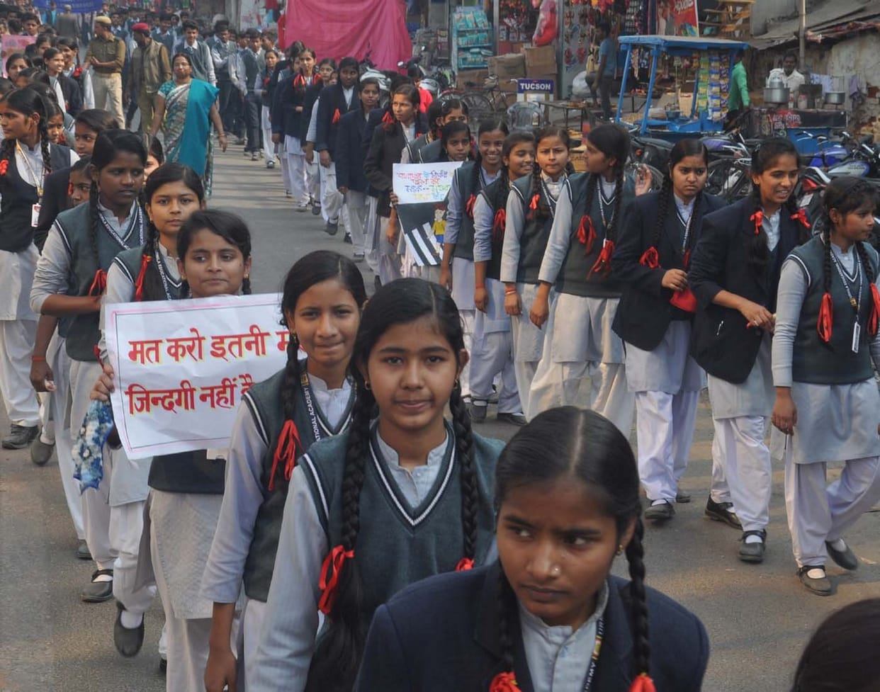 विद्यार्थियों ने लोगों में अलख जगाई
