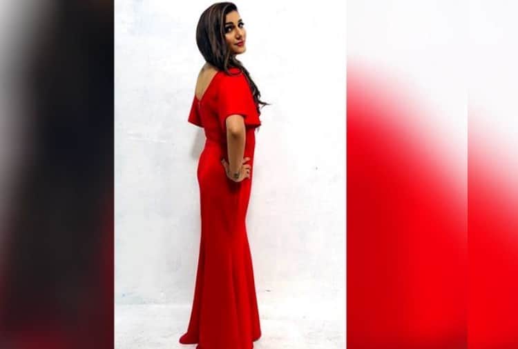 Chandigarh, Sapna Choudhary Photoshoot in Red Color Dress with Tatoo