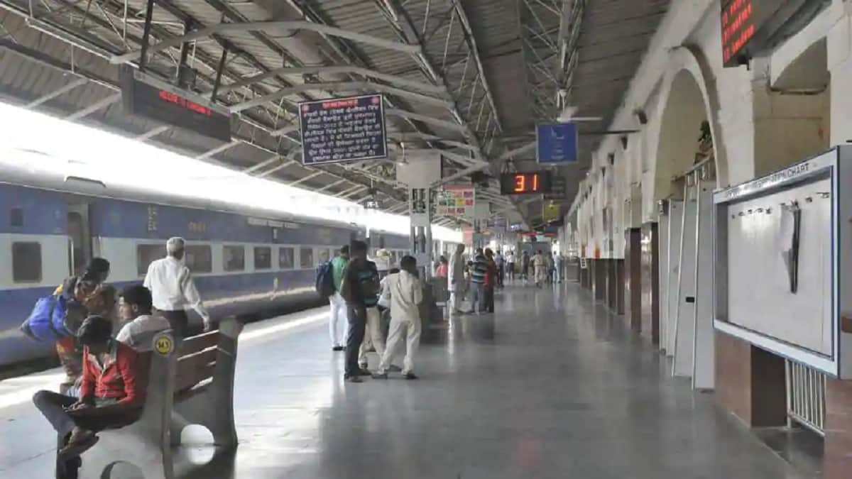 165 years of Indian Railways countrys first smart railway station will open in 2019