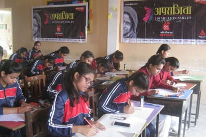 Aparajita: daughters are not less than sons girl express their thought on posters